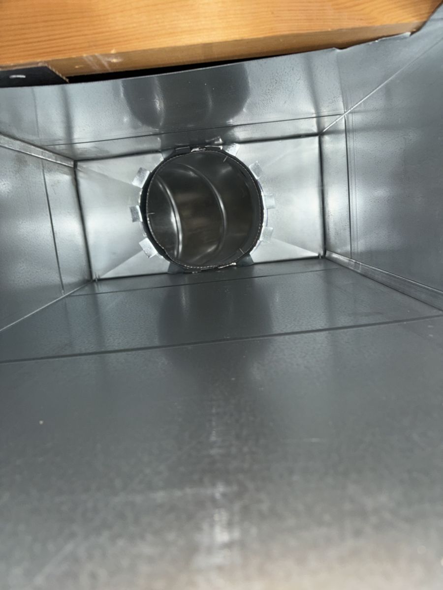 The same rectangular duct after cleaning, clean metal